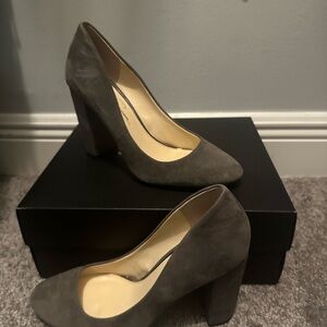 Jessica Simpson Charcoal Heels